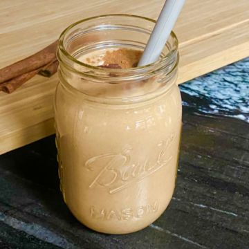 My pumpkin spice smoothie combines all of your favorite flavors of the Fall in an easy and nutritious breakfast smoothie.