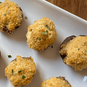 Sherry is the secret ingredient in these super super simple stuffed mushrooms!