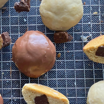 Fudge Surprise Sugar Cookies are super thick, with a crispy outside, chewy center and stuffed with a hunk of smooth creamy, chocolate fudge. One bite and you'll be in love!