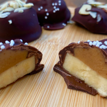 3 Ingredient Frozen Banana Bites are the perfect kid-friendly delicious snack.