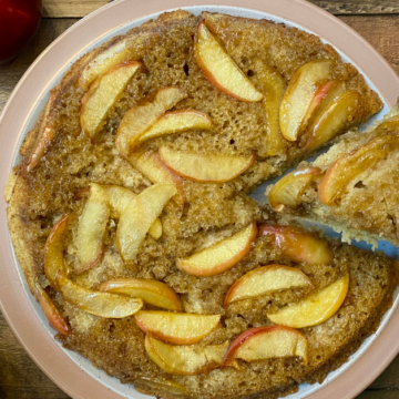 This Apple Cinnamon Upside Down Pancake is big enough to feed the whole family.