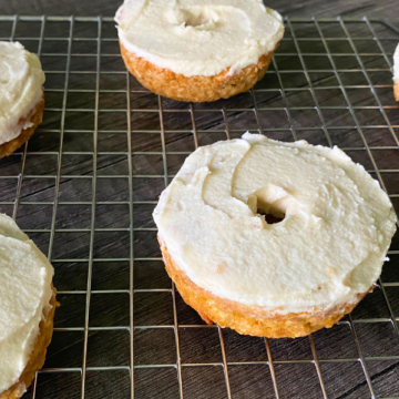 Light and fluffy, loaded with oats, brown sugar and molasses and topped with a light and fluffy vanilla cream