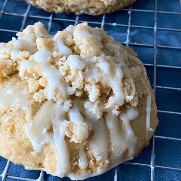 Gluten-free banana Crumb Cookies are thick, chewy, loaded with fresh bananas, and topped with a buttery crumble streusel.
