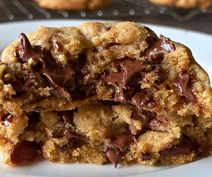 soft centers, crisp edges, and packed with rich buttery flavor. An easy recipe for bakery-style cookies at home